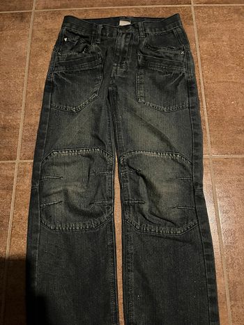 Jean 👖 8 ans avec clous