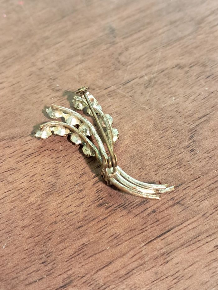 Broche fantaisie ancienne petite gerbe de fleurd - photo numéro 4