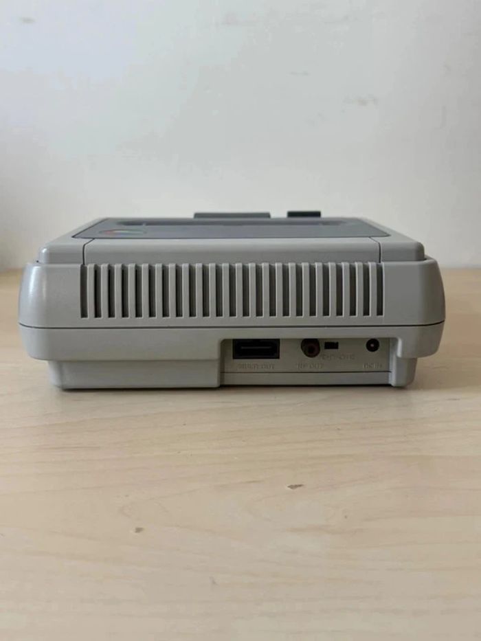 Console dézonée 60/50Hz Nintendo Super Famicom switchless + Donkey Kong Excellent état - photo numéro 5