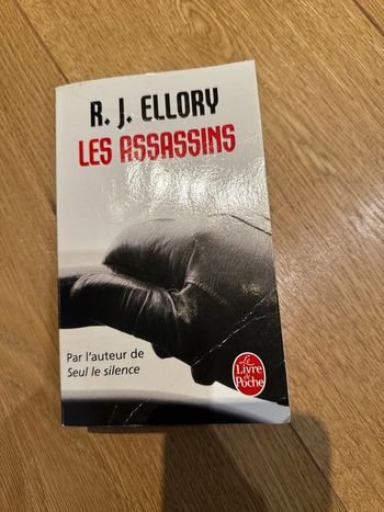 Livre les assassins