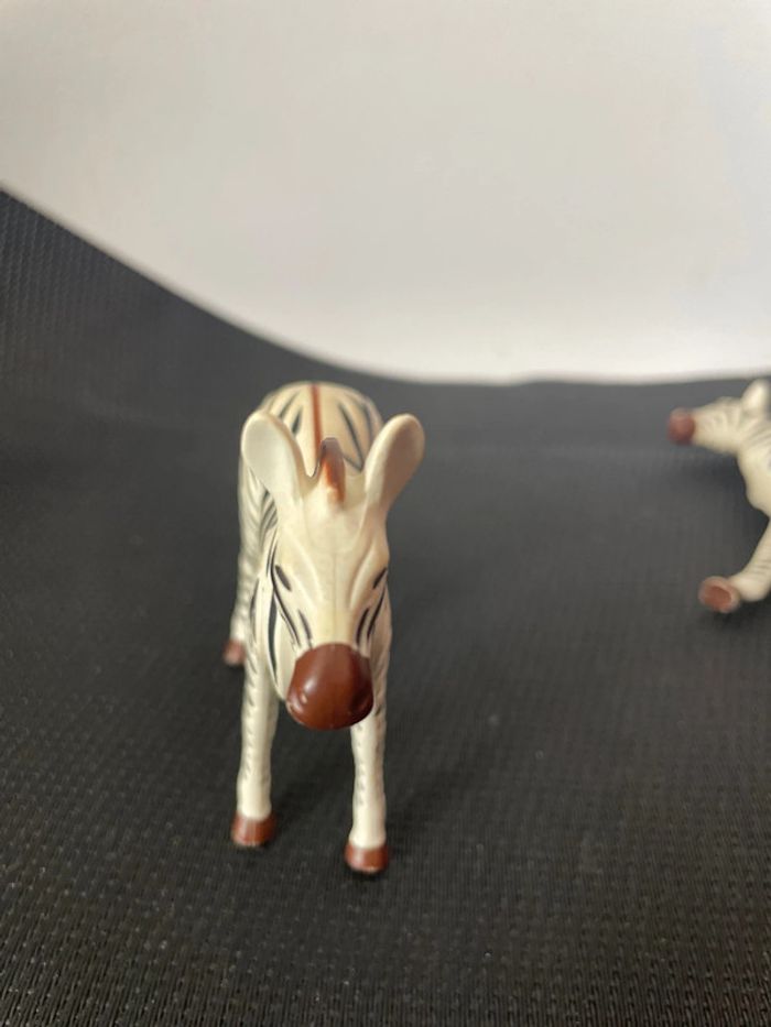 Playmobil lot 2 figurines zèbres adultes animaux sauvages zoo arche de Noé - photo numéro 6