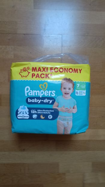 1 maxi economy pack Pampers baby dry taille 7 