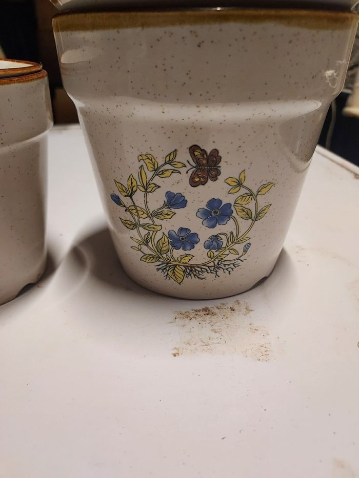 Lot de pot à couvercle. - photo numéro 2