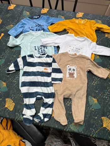 Lot de  36 vêtements bébé garçon 3 mois