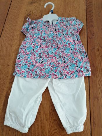 Ensemble pantalon et t-shirt