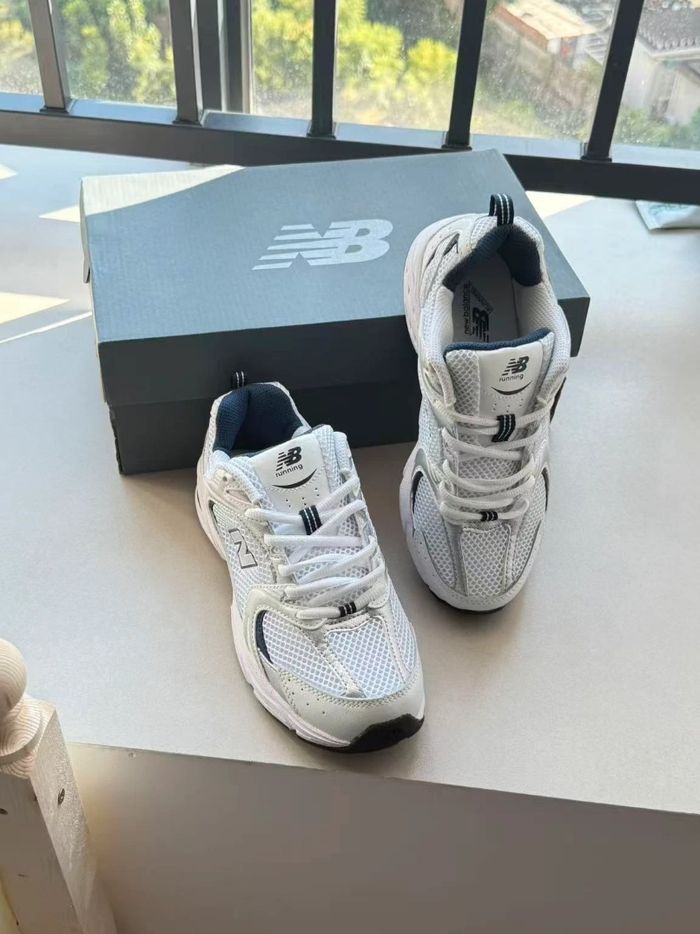 New Balance 530 White Silver Navy- Taille 40.5 - photo numéro 5