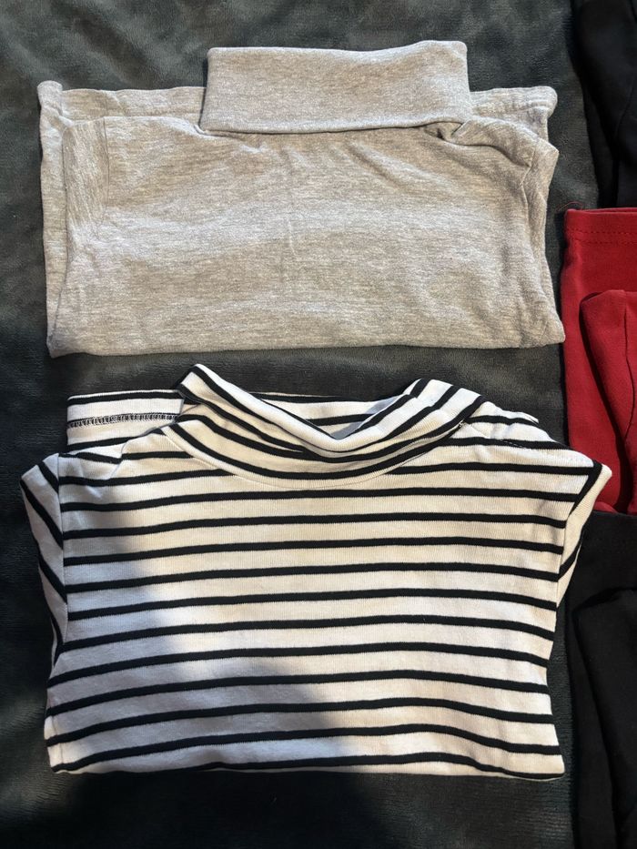 Lot de 5 sous pulls 3 et 4 ans - photo numéro 2