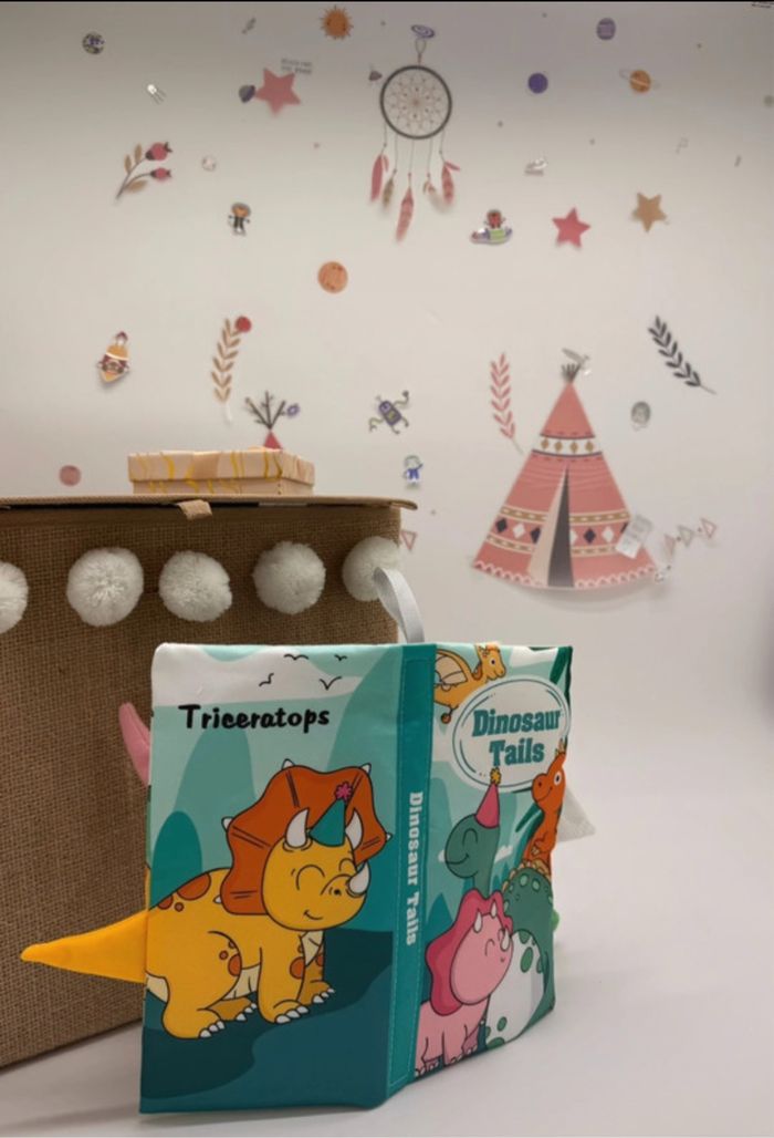 Livre d’éveil anglais bébé en tissu au choix | Jouet sensoriel 0-12 mois - photo numéro 2