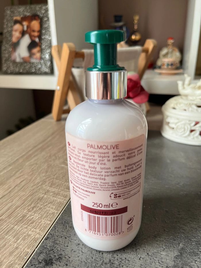 Lait corps nourrissant à la pivoine - photo numéro 3