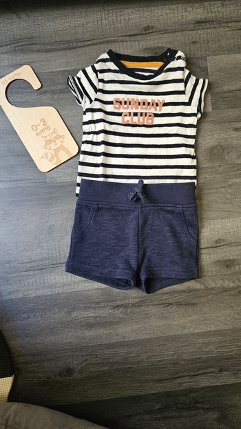 Ensemble t shirt +short