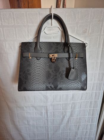 sac à main avec impression peau de serpent