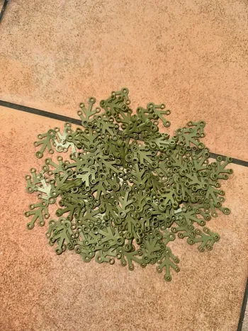 50  Plant Lego Leaves 4 x 3 ref 2423 Olive Green