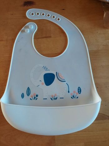 Bavoir silicone souple blanc