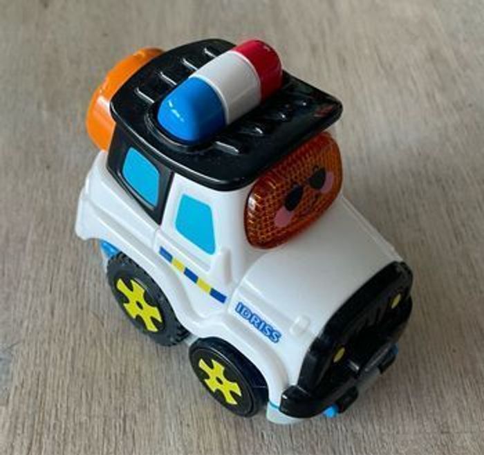 Garage Vtech et 5 voitures - photo numéro 4