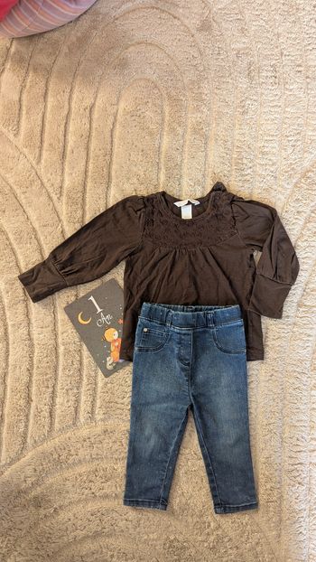 Ensemble t-shirt et pantalon 12 mois