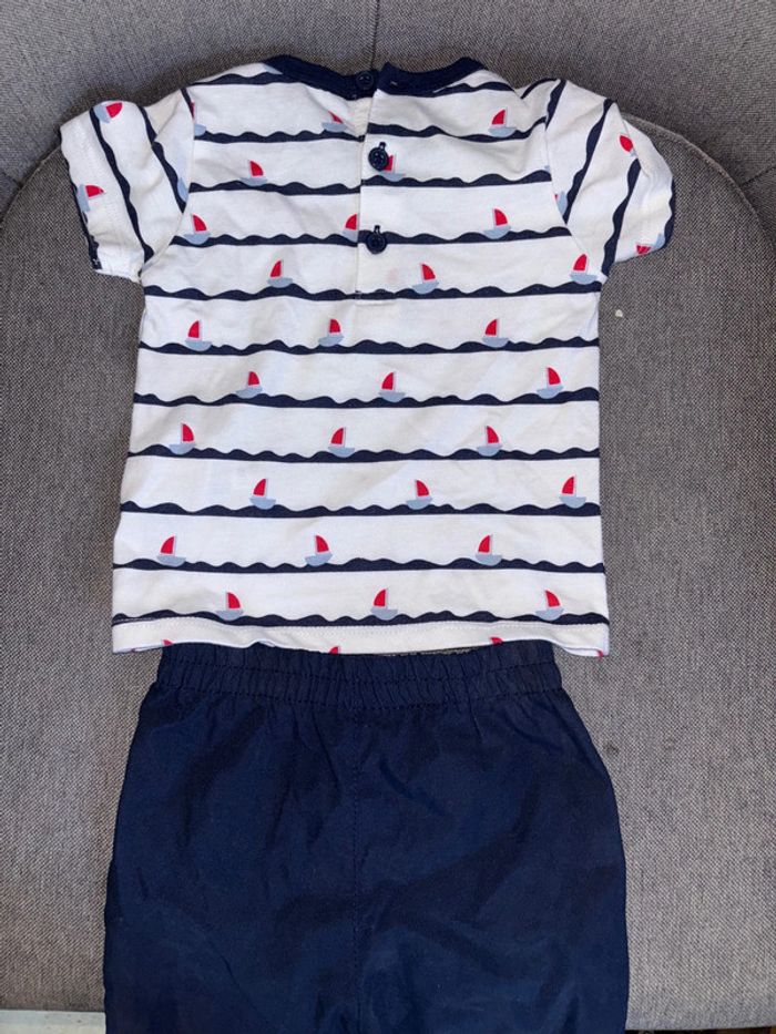 Ensemble 6 mois - photo numéro 2