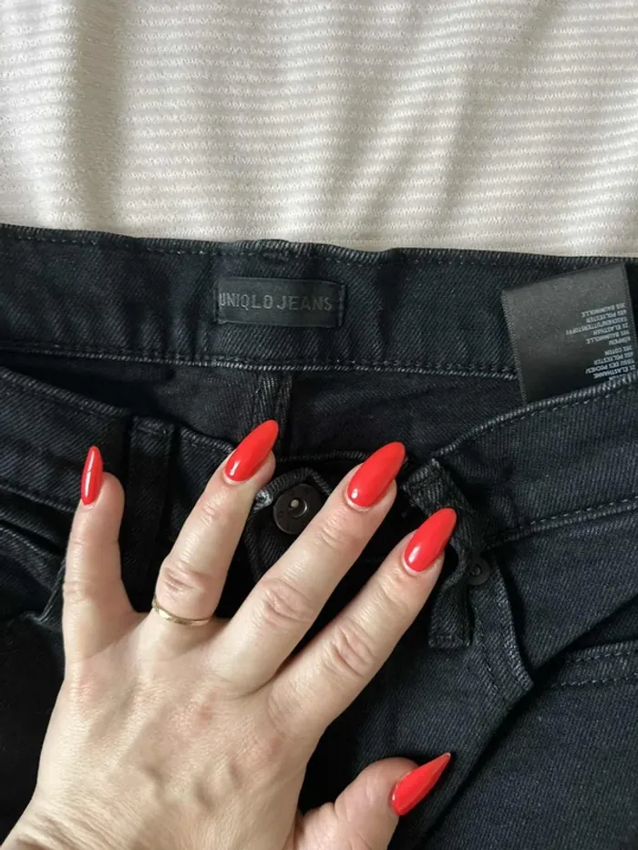 Jean noir flare taille haute Uniqlo – W24 (61 cm) taille 34 - photo numéro 3