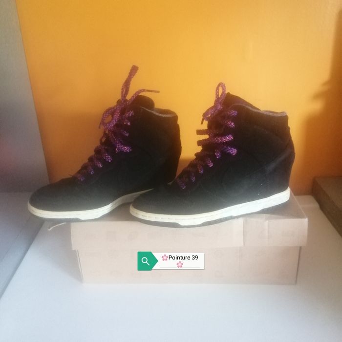 🌸Basket cuir NOIR WMNS DUNK SKY HI Pointure 39 "Vintage" 🌸