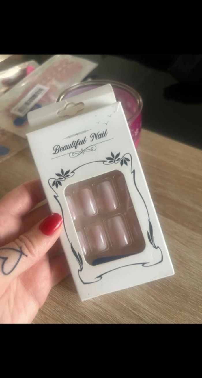 Faux ongles
