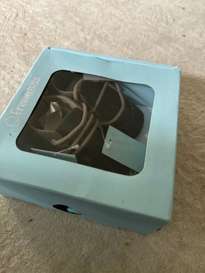 Coffret chaussure bébé fille souple taille 19 j neuf - photo numéro 6