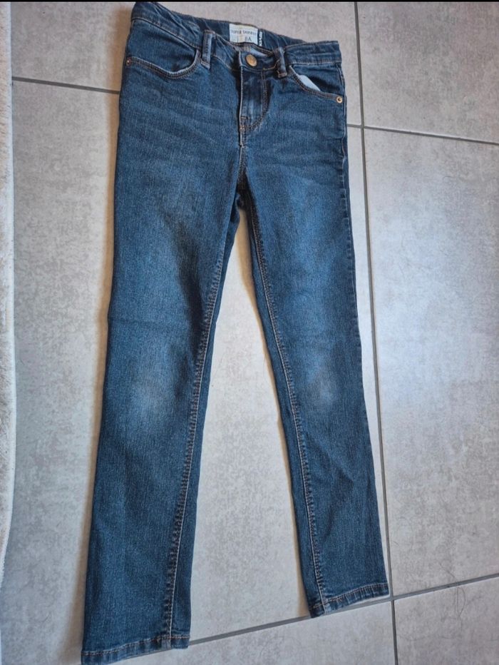 LOT 8 JEANS - photo numéro 3