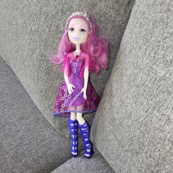Poupée monster high Ari hauntington 