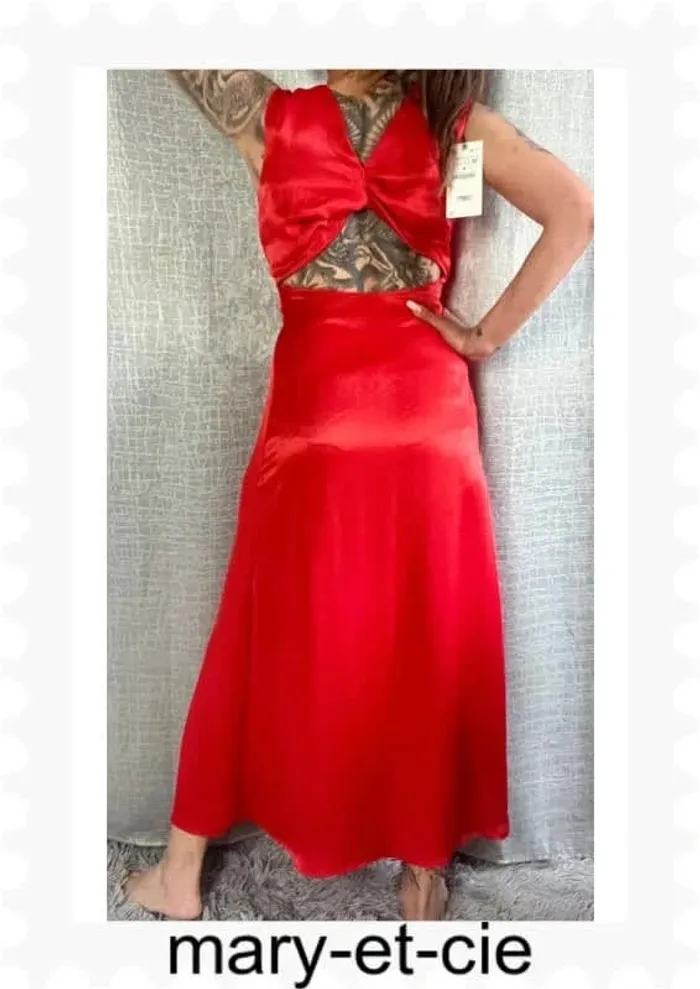 SOLDE Robe longue satinée fendue - Zara - taille M - neuf avec étiquette - photo numéro 6