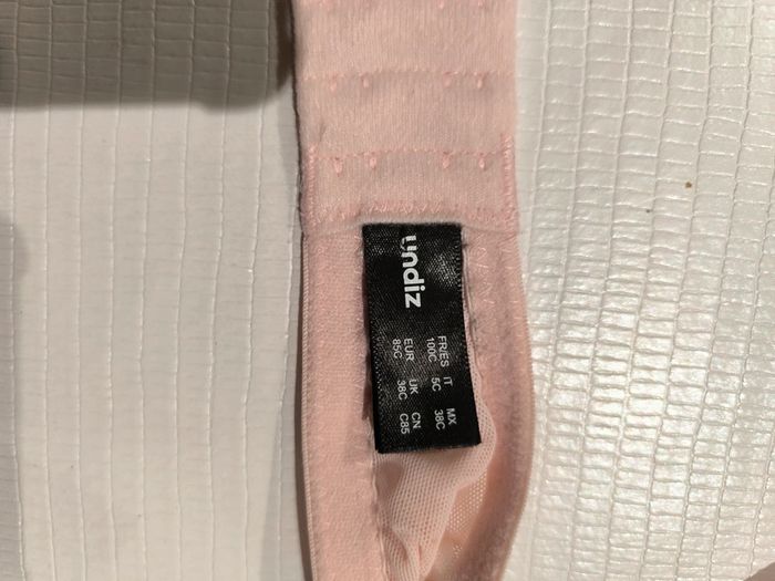 2 soutien gorge rose+noir 100C - photo numéro 5