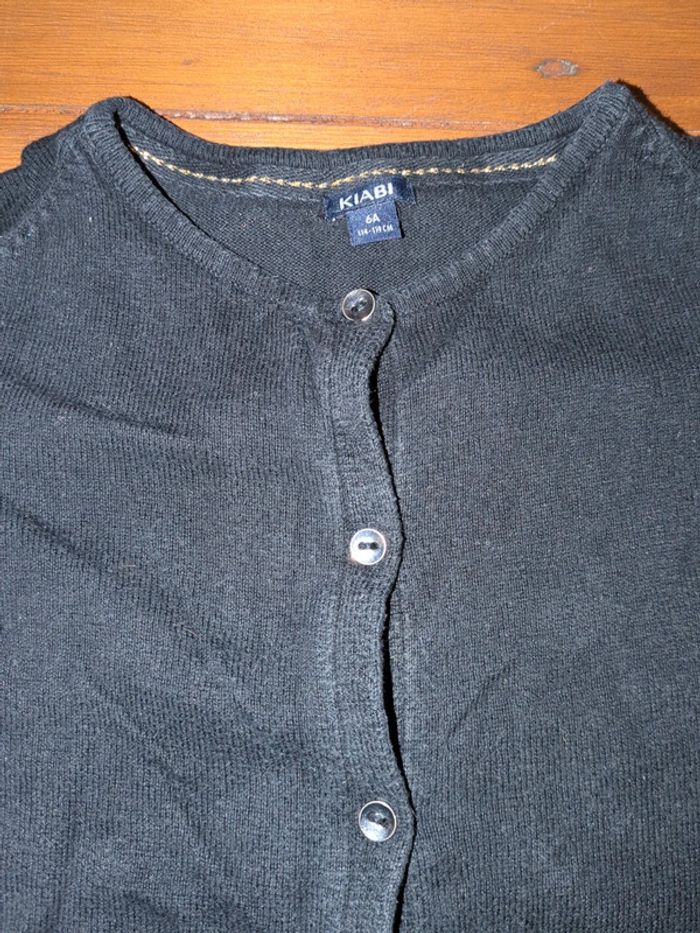 Gilet noir Kiabi doré 6 ans - photo numéro 2