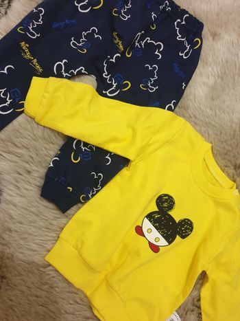 Ensemble mickey avec étiquette