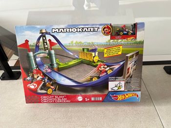 Mario kart circuit lanceur slam hot wheels 