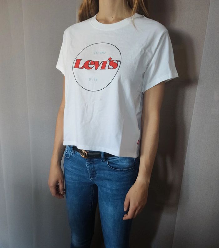 T shirt Levi's blanc neuf - photo numéro 2