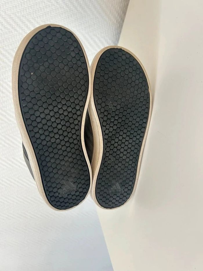 Basket adidas 30 - photo numéro 4