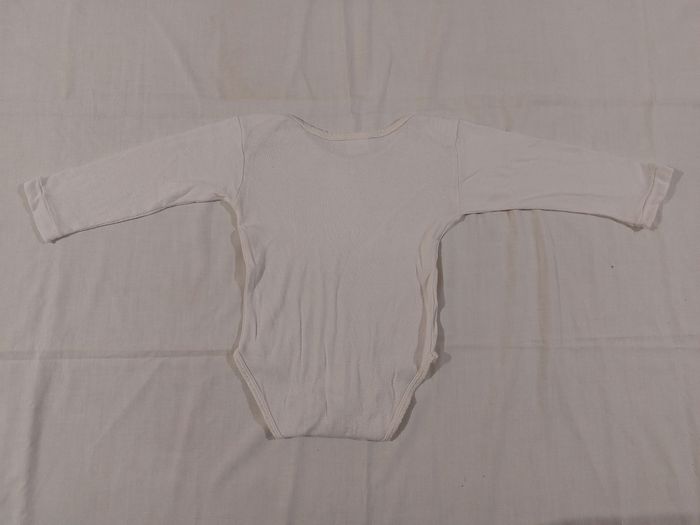 Body manche longue  blanc cassé taille 23 mois - photo numéro 2