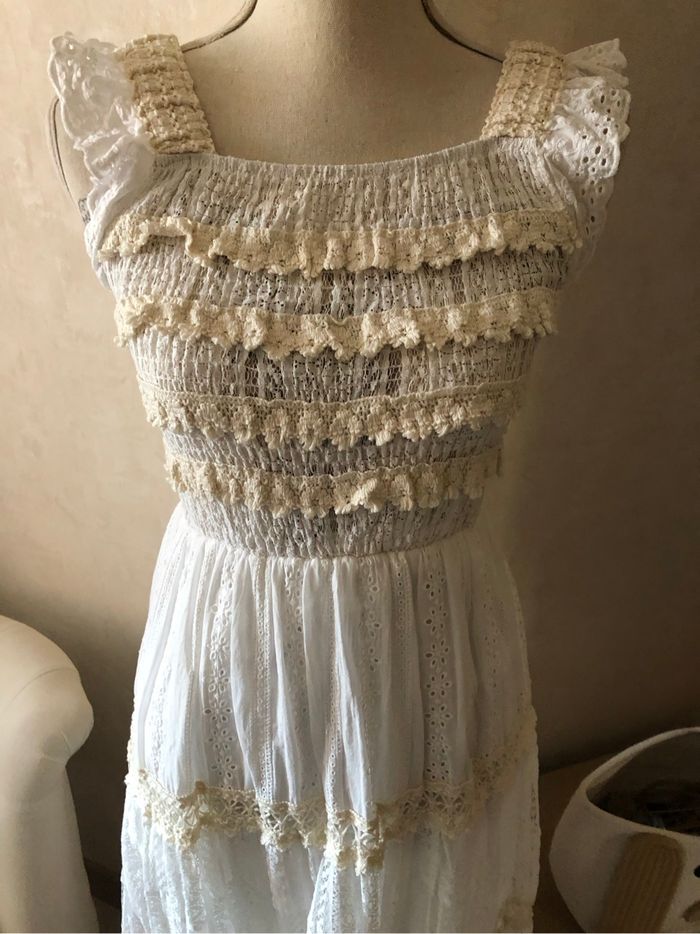 Jolie robe écrue bohème chic - photo numéro 2