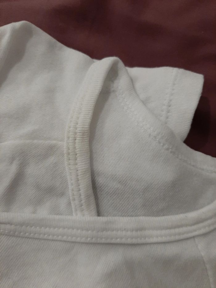 Lot 2 bodies 1 mois - photo numéro 3