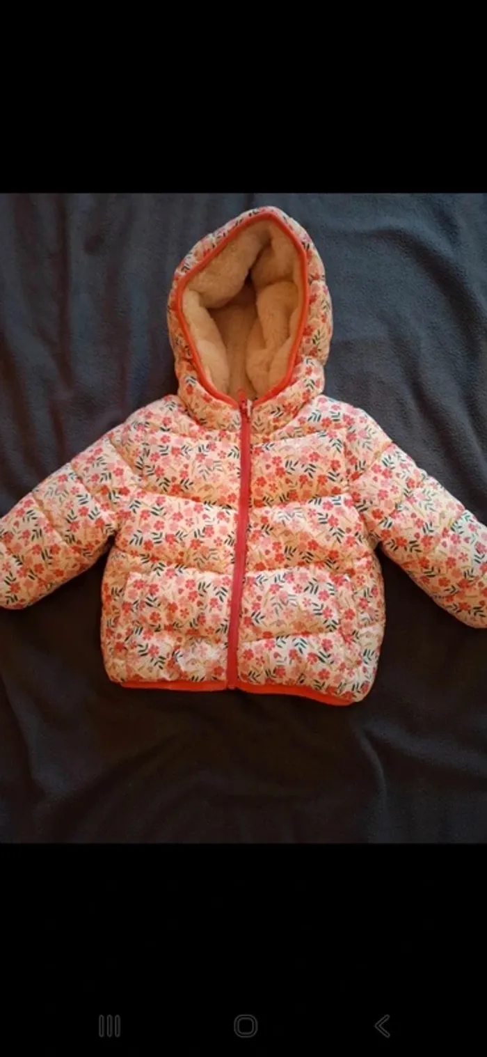 Blouson doudoune polaire bébé taille 12 mois - photo numéro 2