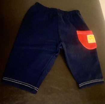 Pantalon bleu marine,rouge et jaune