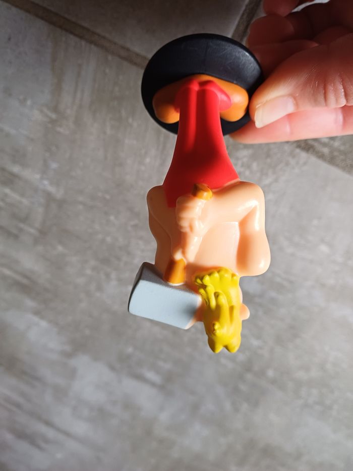 Lot de 2 figurines Cétautomatix McDonald's - photo numéro 3