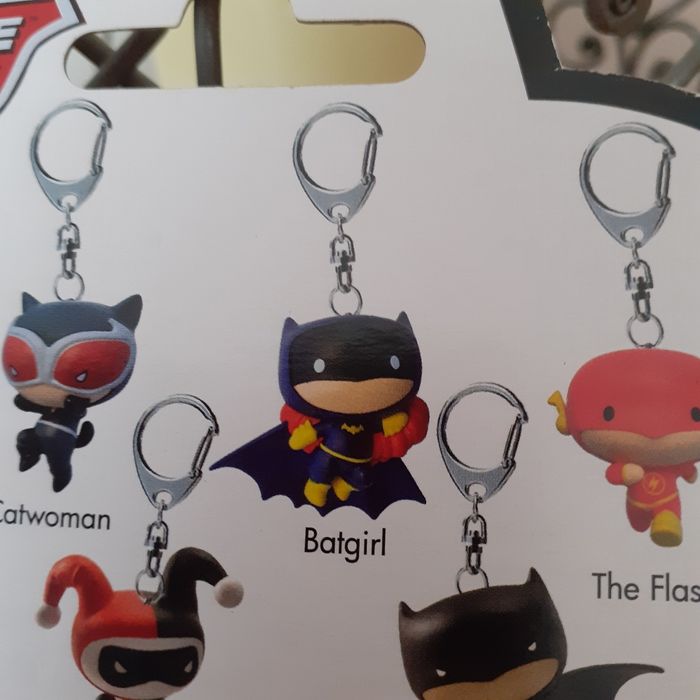 DC: Trousse scolaire Batman + Porte-Clé Batgirl - photo numéro 7