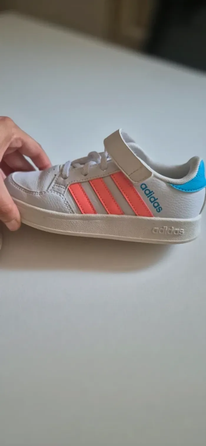 Paires adidas filles - photo numéro 2