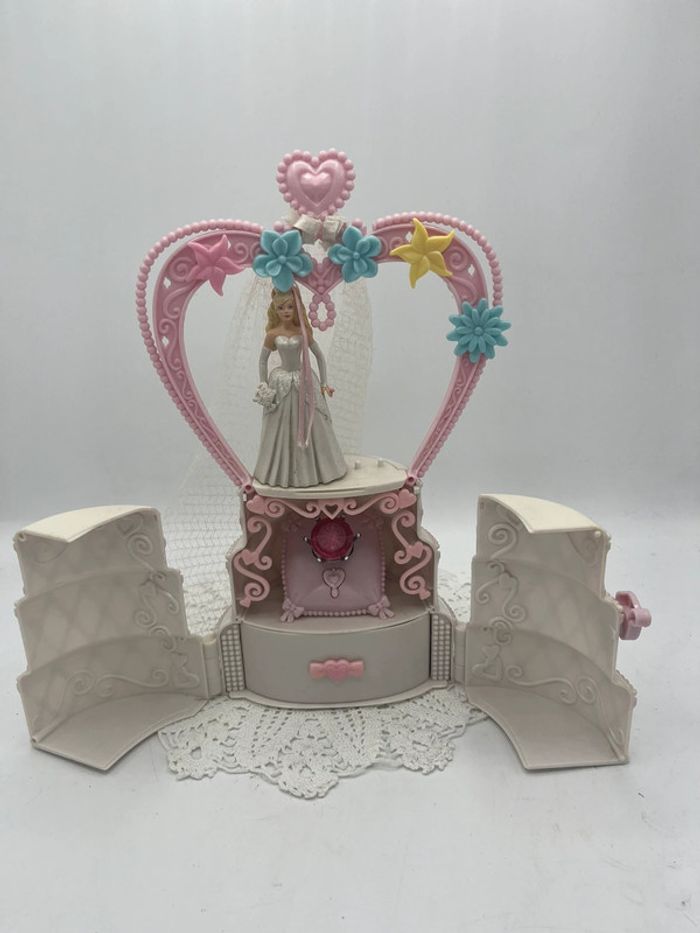 Coffre à bijoux Gâteau de mariage barbie 2006 - photo numéro 5