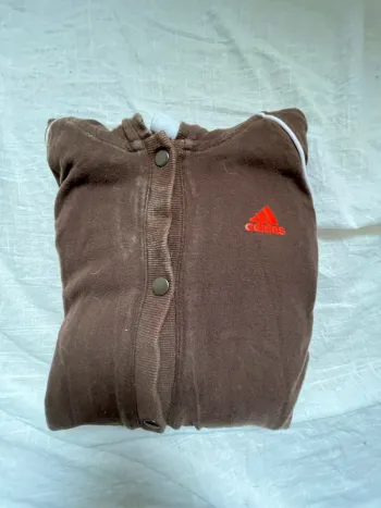 Gilet vintage Adidas marron & blanc – taille 14 ans