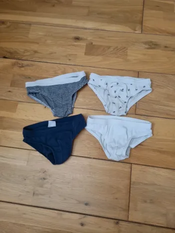 4 Slips petit bateau