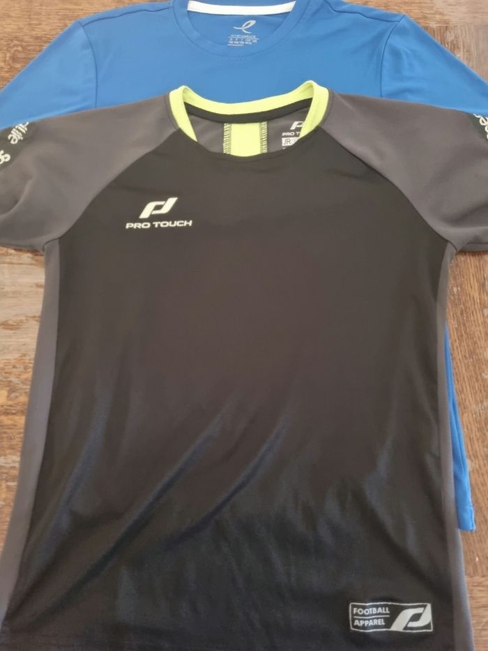 Lot de 2 t-shirts 10/12 ans