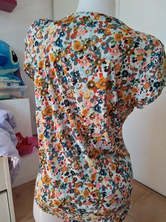 Tee shirt manche courte fleuri - photo numéro 6