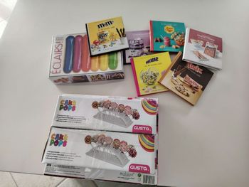 Pop cakes, éclairs et livre de recette