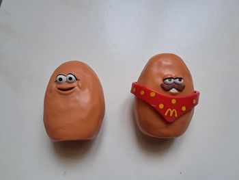 Lot de 2 figurines Macdonald