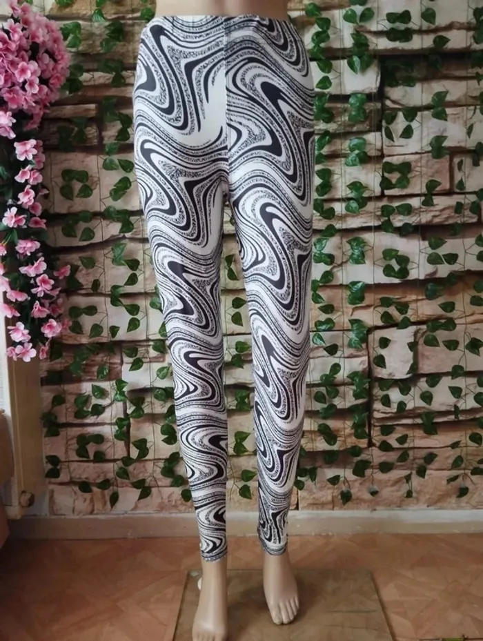 🌸Legging Blackcolour Neuf Taille 36/38🌸 - photo numéro 2
