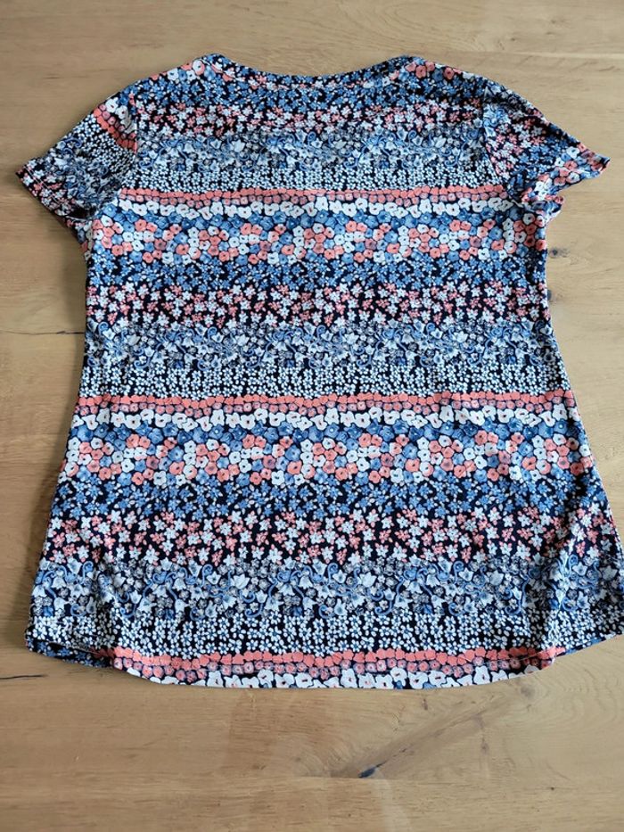 T shirt Armand Thiery taille 2 - photo numéro 8